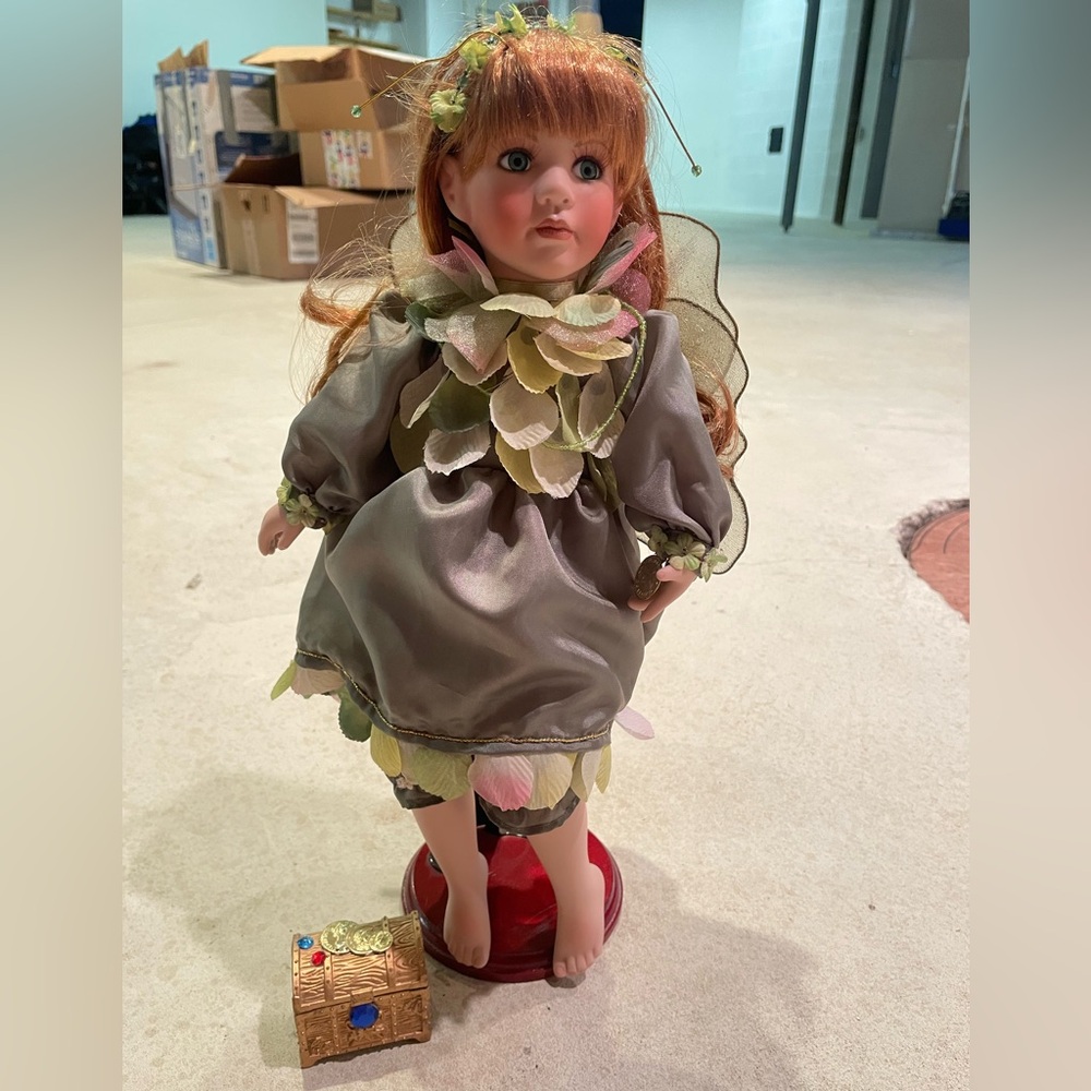 Paradise Galleries Treasury Collection Treasure of the Emerald Isle Fairy Doll